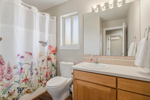 Tiny photo for 64736 Alcor Place, Bend, OR 97703 (MLS # 220224540)