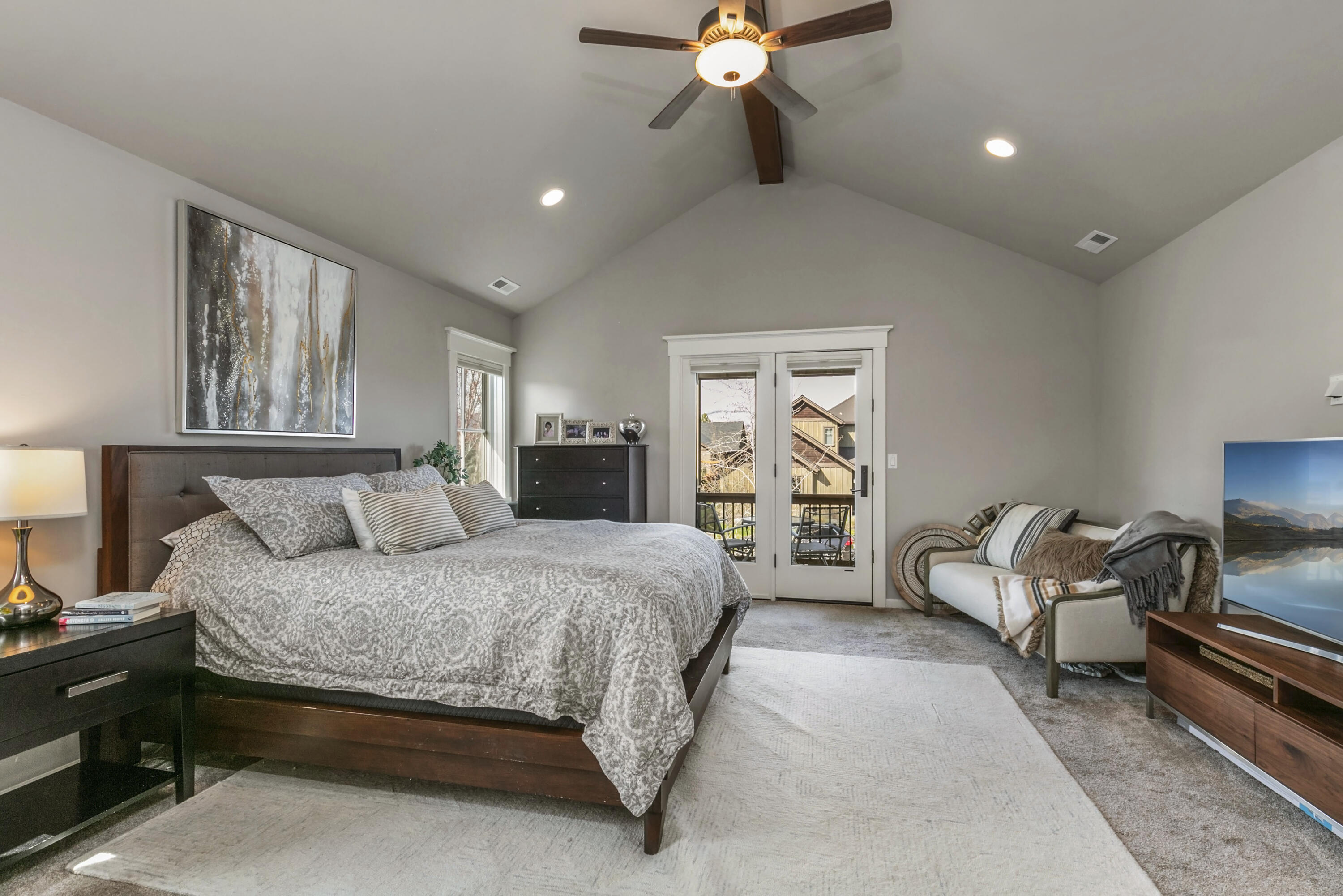 Pine Meadow Vill - Residential