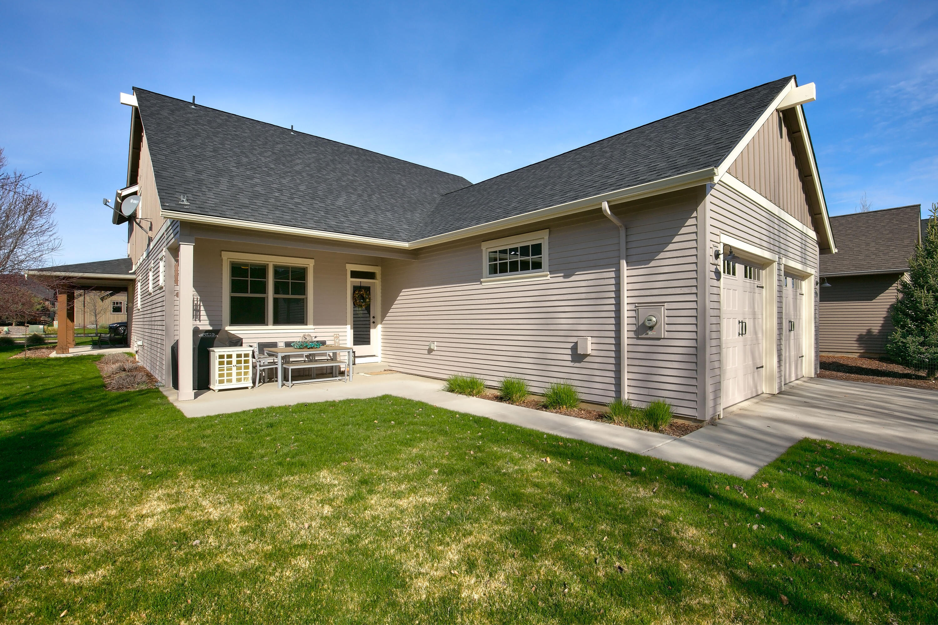 Pine Meadow Vill - Residential