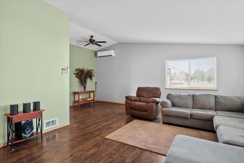 Tiny photo for 13344 SW Peninsula Drive, Terrebonne, OR 97760 (MLS # 220212995)