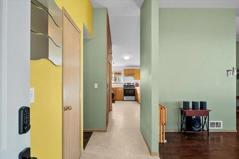 Tiny photo for 13344 SW Peninsula Drive, Terrebonne, OR 97760 (MLS # 220212995)