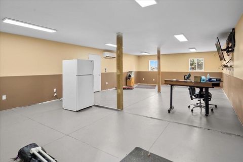 Tiny photo for 13344 SW Peninsula Drive, Terrebonne, OR 97760 (MLS # 220212995)