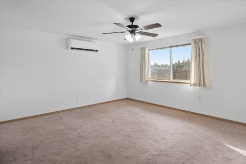 Tiny photo for 13344 SW Peninsula Drive, Terrebonne, OR 97760 (MLS # 220212995)