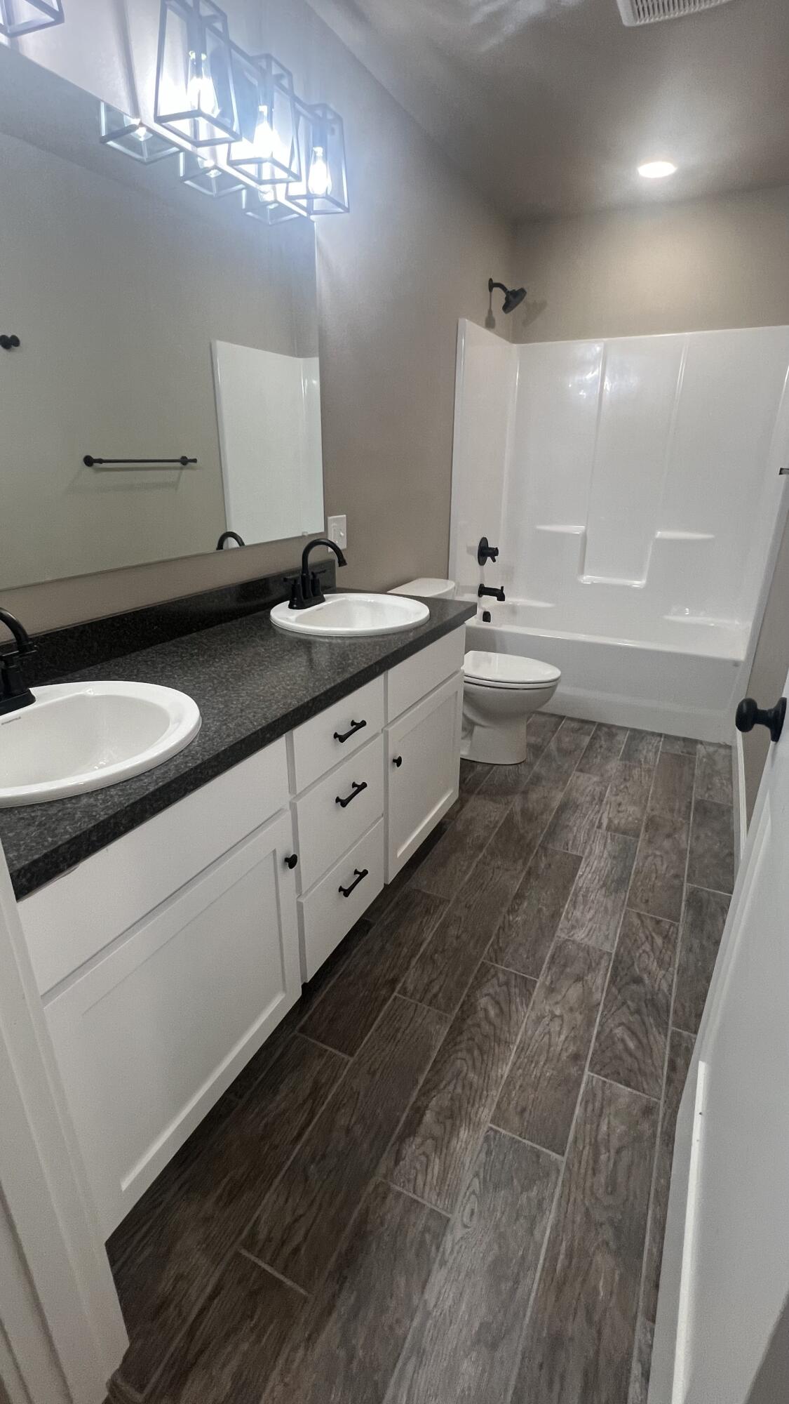 Moyina - Residential