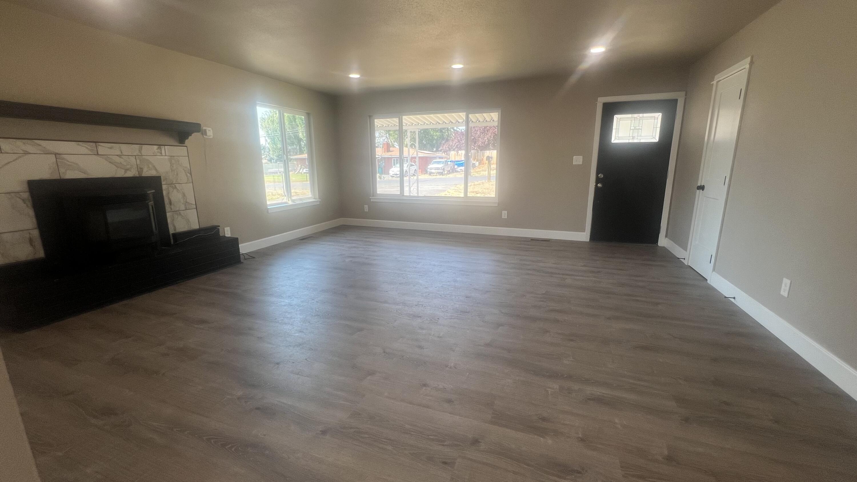 Moyina - Residential