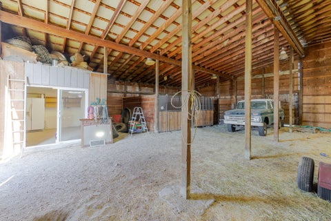 Tiny photo for 50555 Highway 31, La Pine, OR 97739 (MLS # 220222382)
