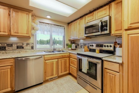 Tiny photo for 50555 Highway 31, La Pine, OR 97739 (MLS # 220222382)