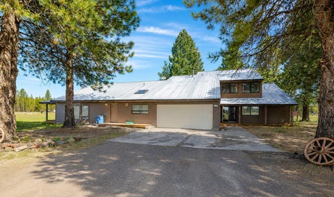 Tiny photo for 50555 Highway 31, La Pine, OR 97739 (MLS # 220222382)