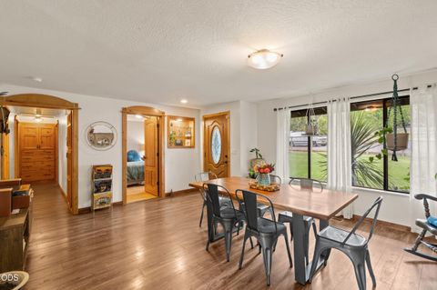 Tiny photo for 555 Grouse Creek Road, Grants Pass, OR 97526 (MLS # 220224350)