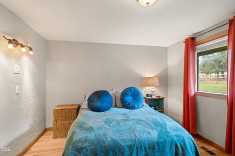 Tiny photo for 555 Grouse Creek Road, Grants Pass, OR 97526 (MLS # 220224350)