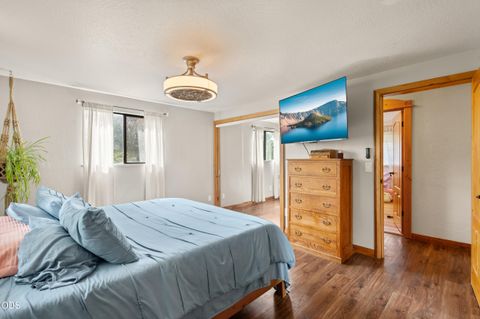 Tiny photo for 555 Grouse Creek Road, Grants Pass, OR 97526 (MLS # 220224350)