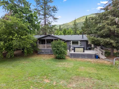 Tiny photo for 555 Grouse Creek Road, Grants Pass, OR 97526 (MLS # 220224350)