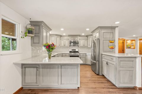 Tiny photo for 555 Grouse Creek Road, Grants Pass, OR 97526 (MLS # 220224350)