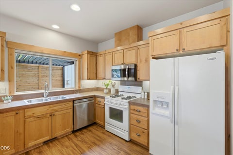 Tiny photo for 2737 NW Skyliners Road, Bend, OR 97703 (MLS # 220225856)
