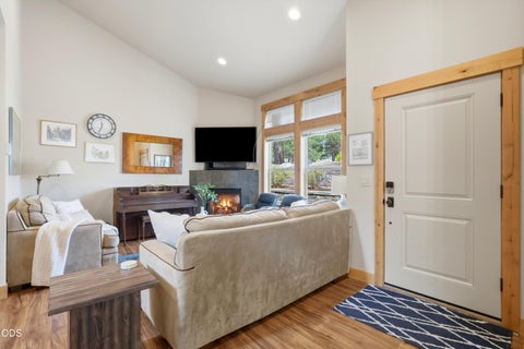 Tiny photo for 2737 NW Skyliners Road, Bend, OR 97703 (MLS # 220225856)
