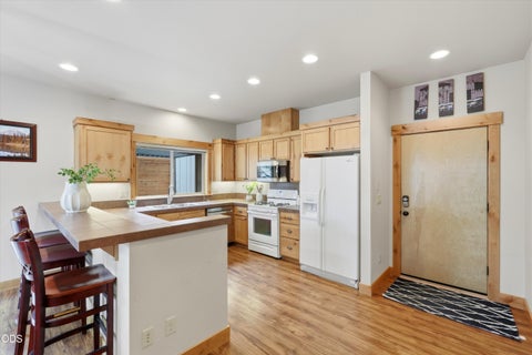 Tiny photo for 2737 NW Skyliners Road, Bend, OR 97703 (MLS # 220225856)