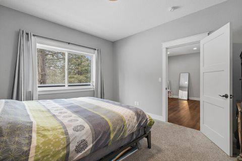 Tiny photo for 9536 Kestrel Road, Klamath Falls, OR 97601 (MLS # 220215653)