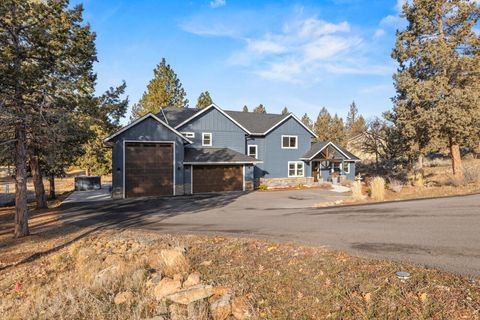Tiny photo for 9536 Kestrel Road, Klamath Falls, OR 97601 (MLS # 220215653)