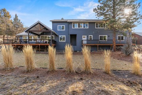 Tiny photo for 9536 Kestrel Road, Klamath Falls, OR 97601 (MLS # 220215653)
