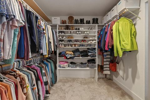 Tiny photo for 9536 Kestrel Road, Klamath Falls, OR 97601 (MLS # 220215653)