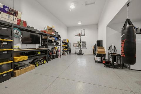 Tiny photo for 9536 Kestrel Road, Klamath Falls, OR 97601 (MLS # 220215653)