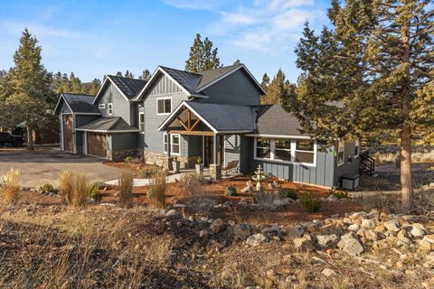 Tiny photo for 9536 Kestrel Road, Klamath Falls, OR 97601 (MLS # 220215653)