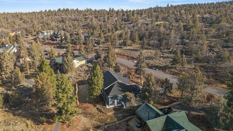 Tiny photo for 9536 Kestrel Road, Klamath Falls, OR 97601 (MLS # 220215653)