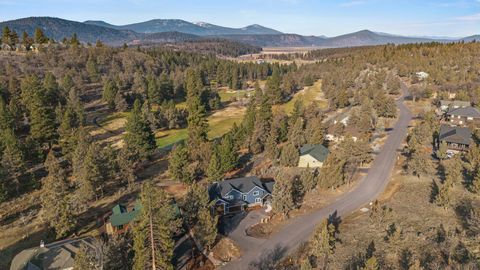 Tiny photo for 9536 Kestrel Road, Klamath Falls, OR 97601 (MLS # 220215653)