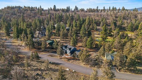 Tiny photo for 9536 Kestrel Road, Klamath Falls, OR 97601 (MLS # 220215653)