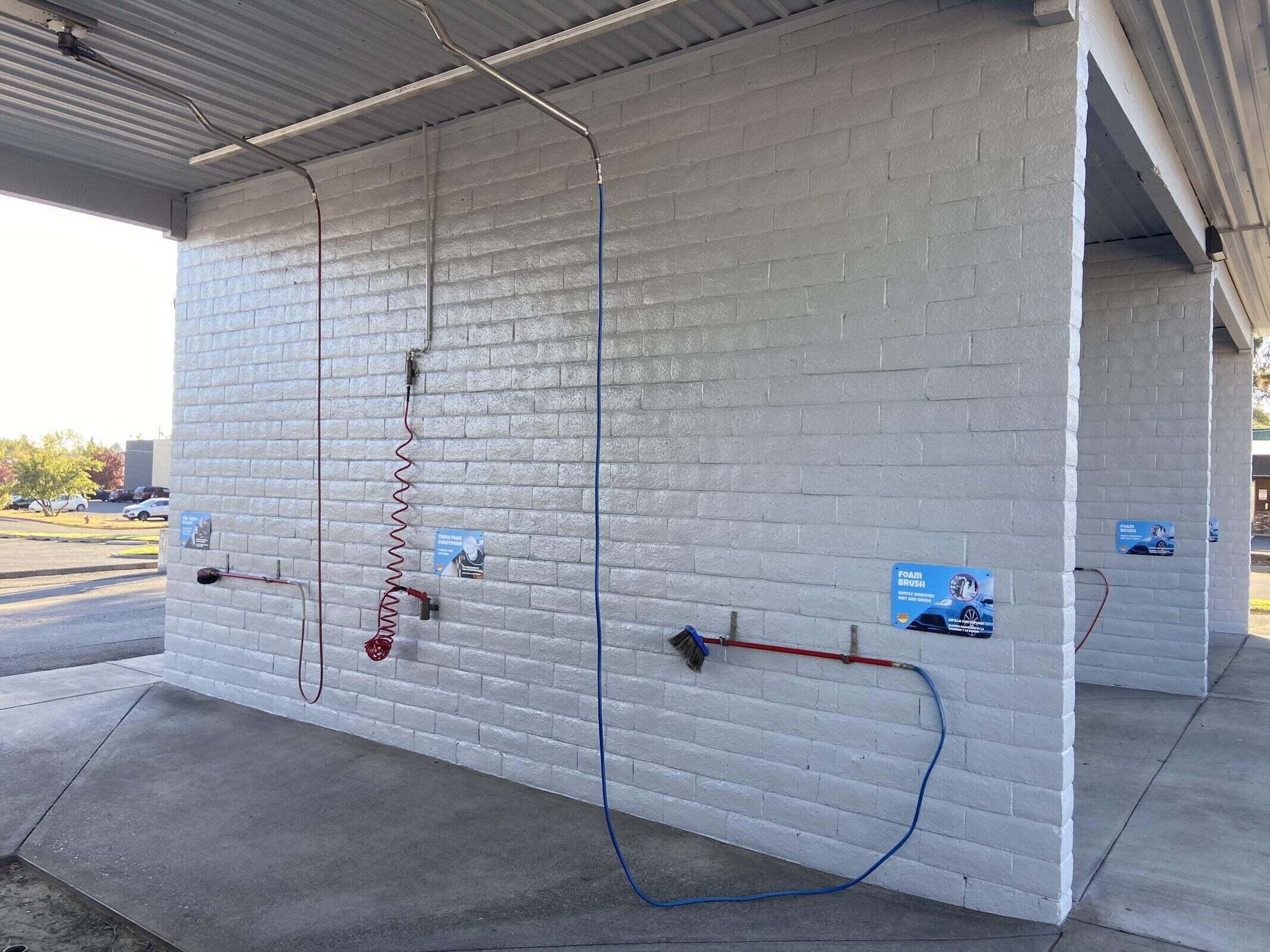 225 NE Quimby Avenue