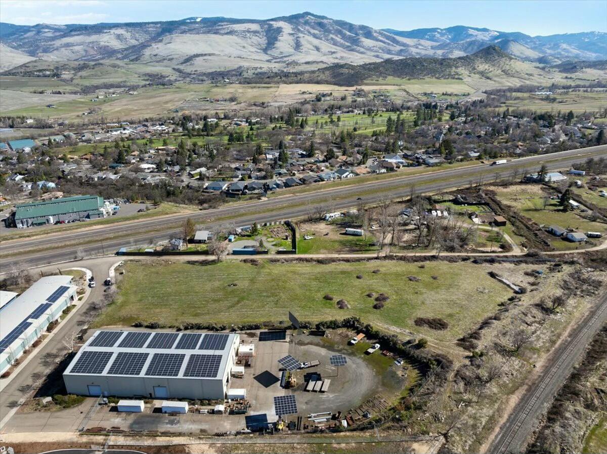 Washington Professional Plaza (replat) - Commercial Sale