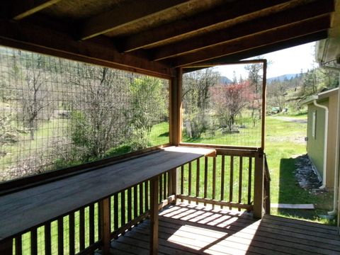 Tiny photo for 9445 E E Antelope Road, Eagle Point, OR 97524 (MLS # 220220260)