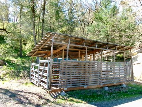 Tiny photo for 9445 E E Antelope Road, Eagle Point, OR 97524 (MLS # 220220260)