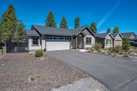 Tiny photo for 51911 Campfire Drive, La Pine, OR 97739 (MLS # 220221185)