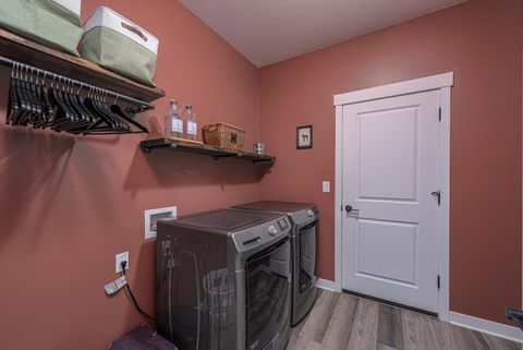 Tiny photo for 51911 Campfire Drive, La Pine, OR 97739 (MLS # 220221185)