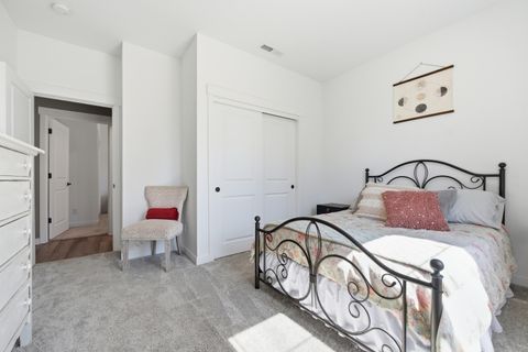 Tiny photo for 51911 Campfire Drive, La Pine, OR 97739 (MLS # 220221185)