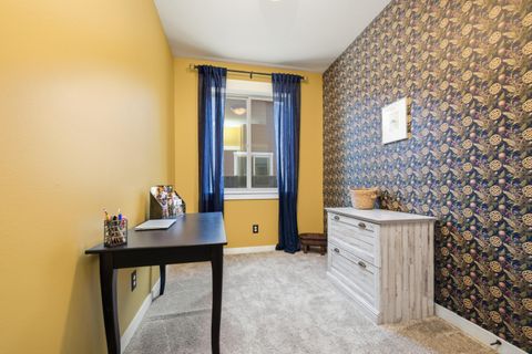 Tiny photo for 51911 Campfire Drive, La Pine, OR 97739 (MLS # 220221185)