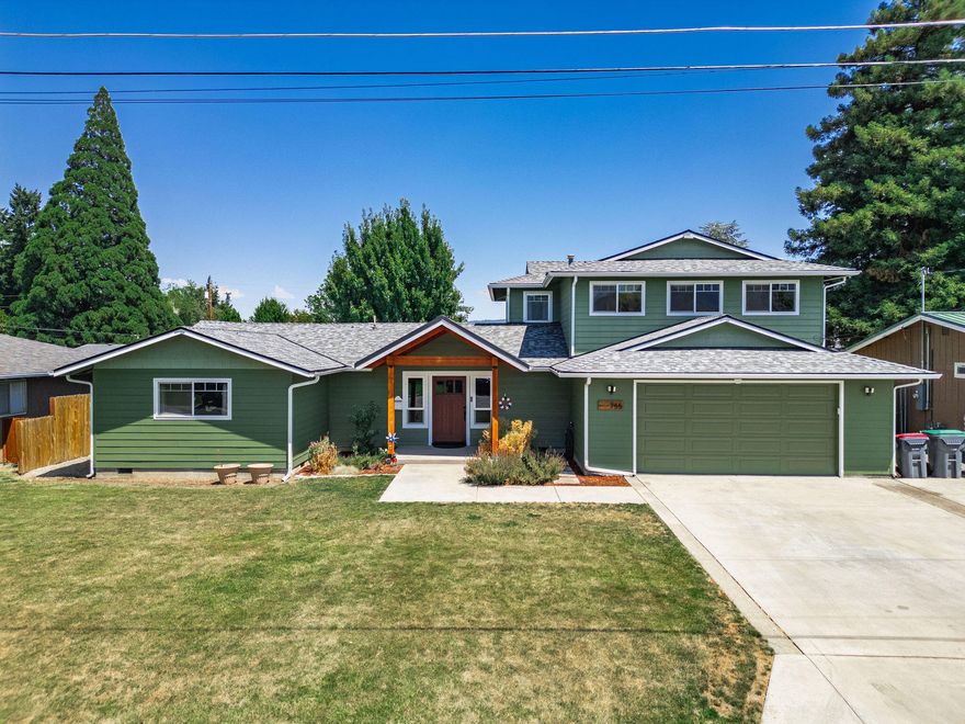 Spacious 2808 SF home in desirable Central Point location, just minutes from downtown and in a top-rated school district. This 4 bed, 2 bath property offers both a living room and family room—perfect for entertaining and everyday living. The kitchen features an abundance of storage, ideal for staying organized and hosting with ease. The large primary suite is a true retreat, complete with a soaking tub, walk-in shower, walk-in closet, and a versatile bonus landing ideal for a reading nook, office, or play space. Additional features include a newer roof, attic fan, small RV parking, and a stunning covered back deck with tongue & groove ceiling for year-round enjoyment. A rare find offering comfort, functionality, and convenience!