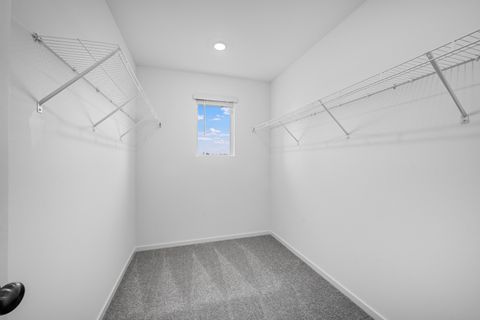 Tiny photo for 51722 Jubilee Pine Dr Dr, La Pine, OR 97739 (MLS # 220215200)