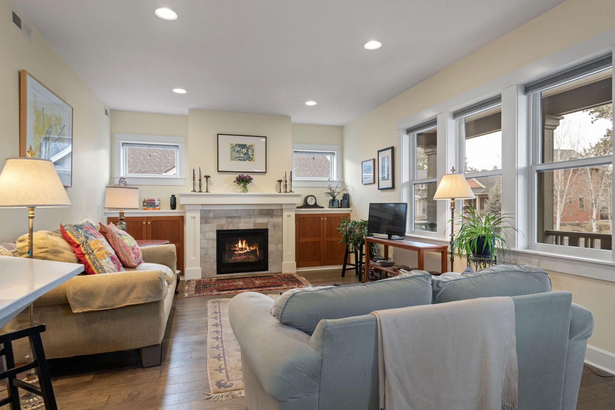 1025 E Horse Back Trail