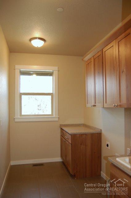 Mountain Ridge Est. - Residential