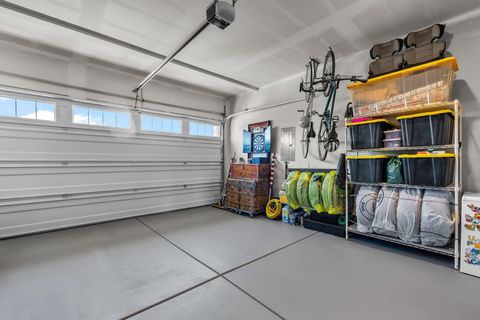 Tiny photo for 51783 Fordham Drive, La Pine, OR 97739 (MLS # 220218031)