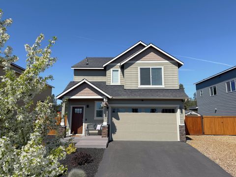 Tiny photo for 51783 Fordham Drive, La Pine, OR 97739 (MLS # 220218031)