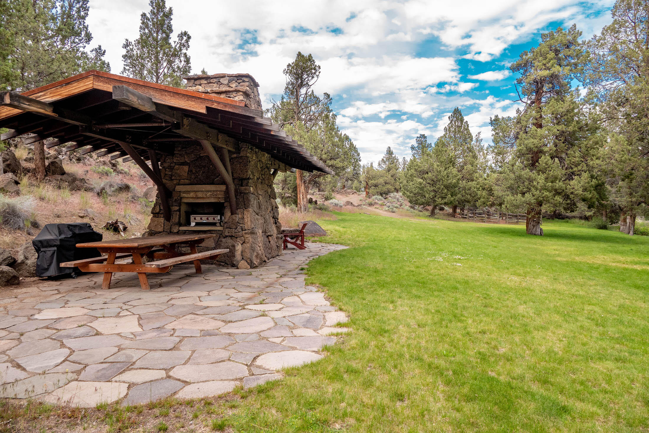 Deschutes River Ranc - Land