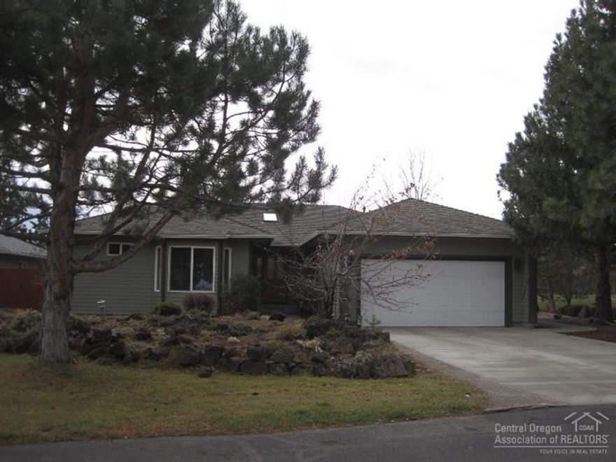 Wonderful home in Stonebrook, landscaped lot that backs up to common area, new fence & driveway. Heat source is solar panels, newer heat pump, gas range and fireplace, very large pantry, sky lights, vaulted dining area, wood wrapped windows, covered back deck. A big plus is a 21x24 shop in addition to the two car garage. Newer range, dishwasher, disposal and microwave. This is a property you do not want to miss!