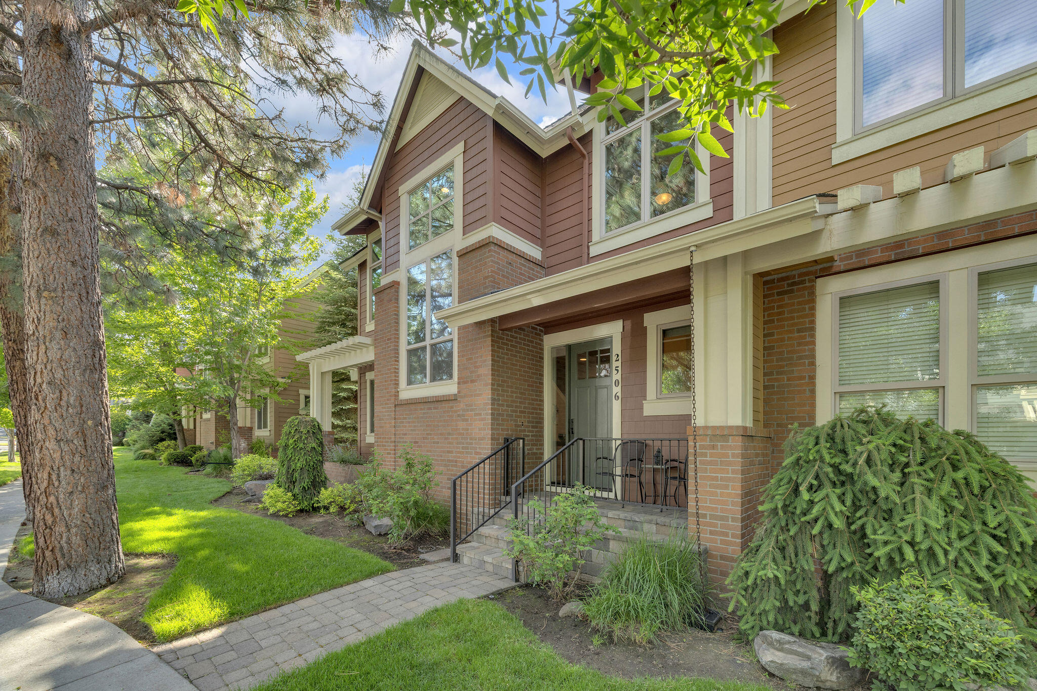 2506 NW Crossing Drive