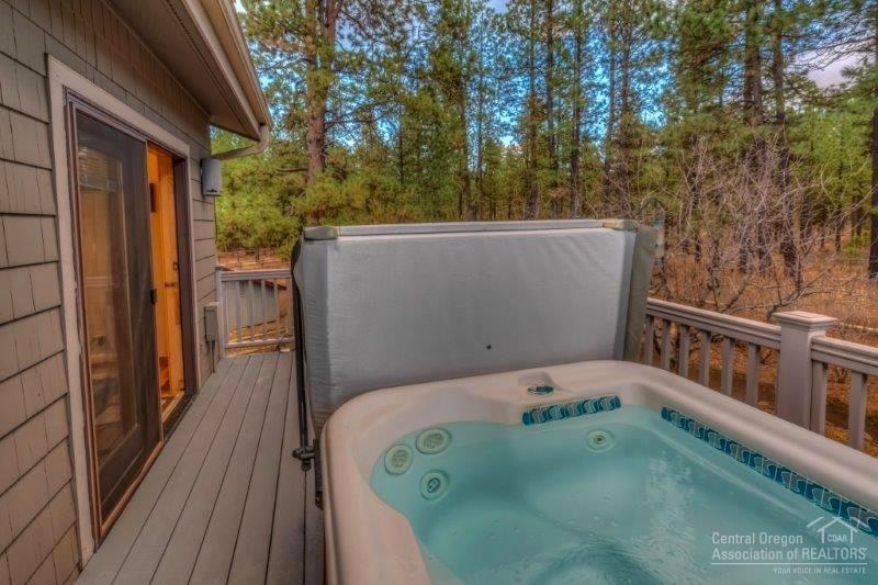 Metolius Meadows - Residential