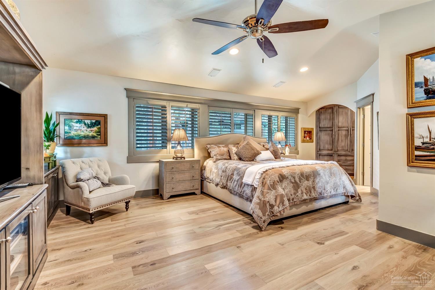 Broken Top - Residential