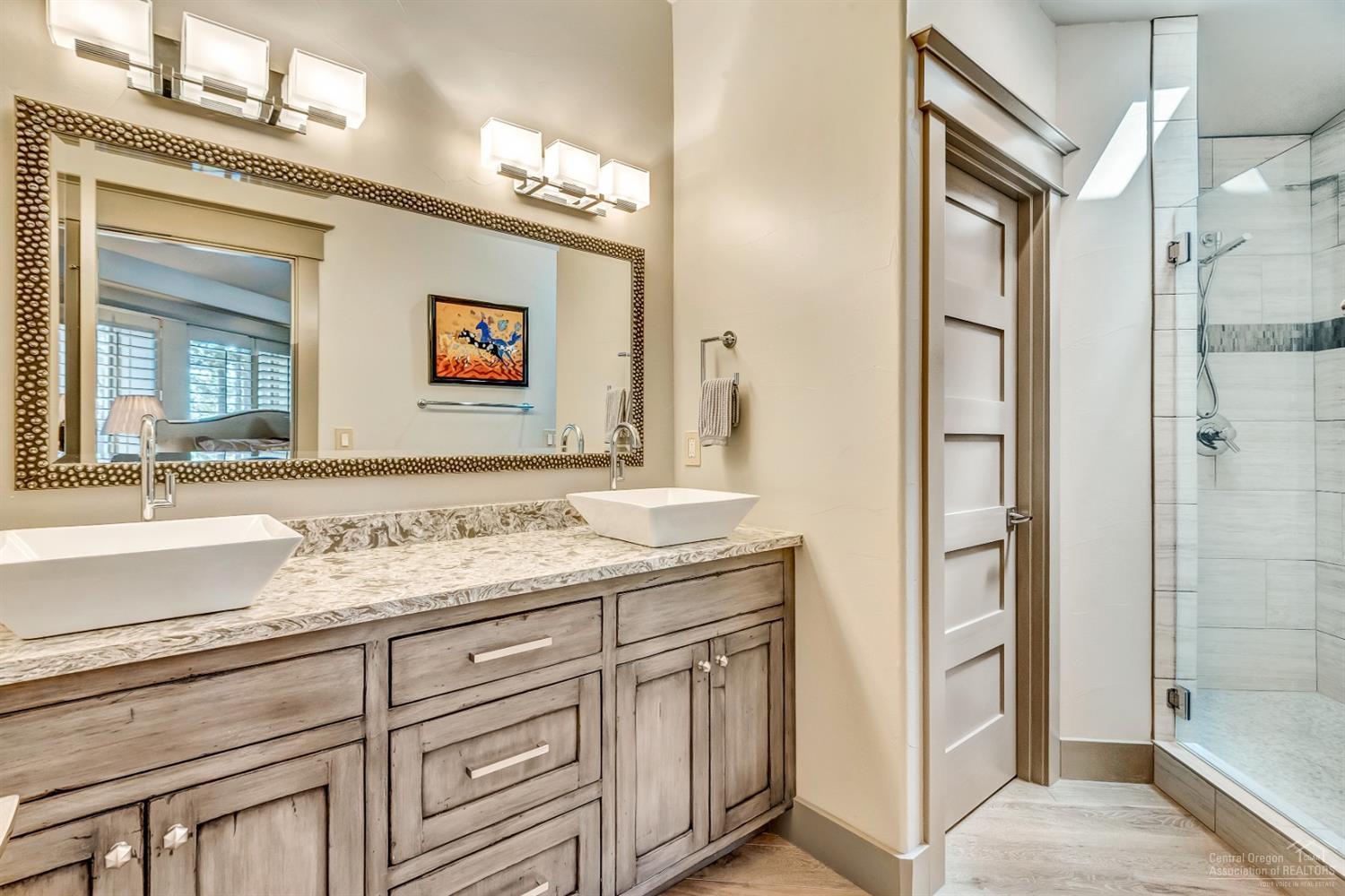 Broken Top - Residential