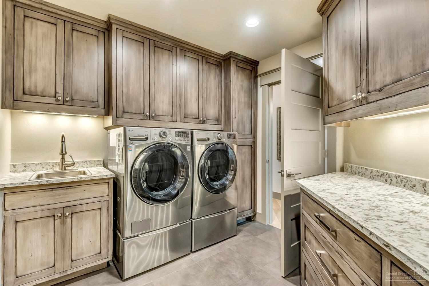 Broken Top - Residential